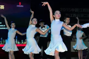 ˇF 츣r(ji)----2015Ї(gu)(gu)(bio)ȫ(gu)_(ki)ِ(bo)